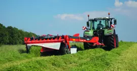 Faucheuse conditionneuse FC 3161 TCD au travail