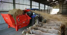 The KUHN PRIMOR 2060 M in transport mode