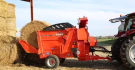 The KUHN PRIMOR 3570 M in straw bedding mode
