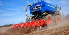 The STRIGER 100 combines all the advantages of direct seeding and conventional seeding