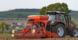 The VENTA 310 seeding combination at work
