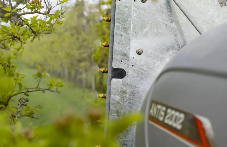 KUHN Antis 2 Spraying Nozzle close-up
