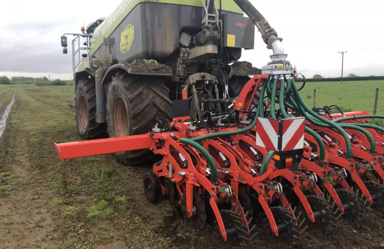 chris-platt-striger-strip-tillage-kuhn