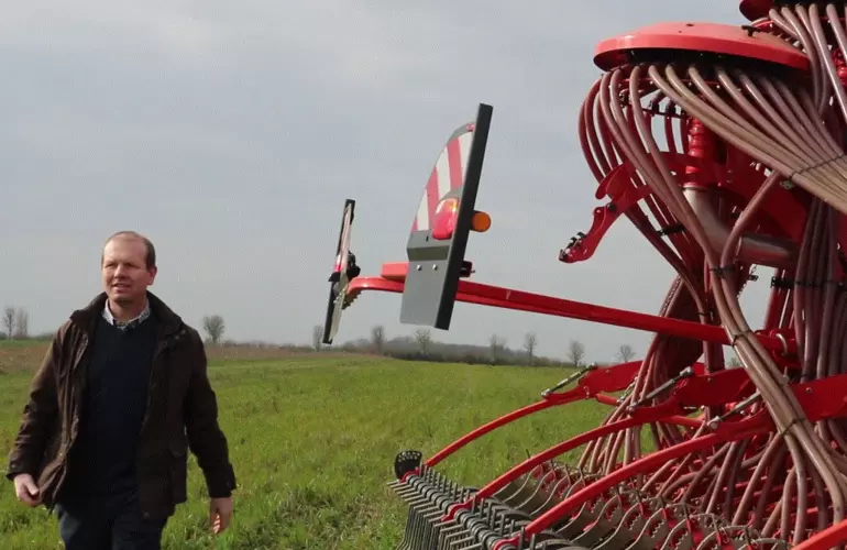 MARTIN-LINES-AUROCK-AGRICULTURE-MIN-TILL-TILLAGE