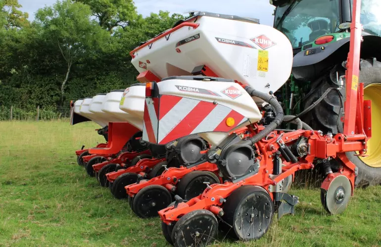 ward-kosma-lightweight-drill-kuhn-precision-seeding-2