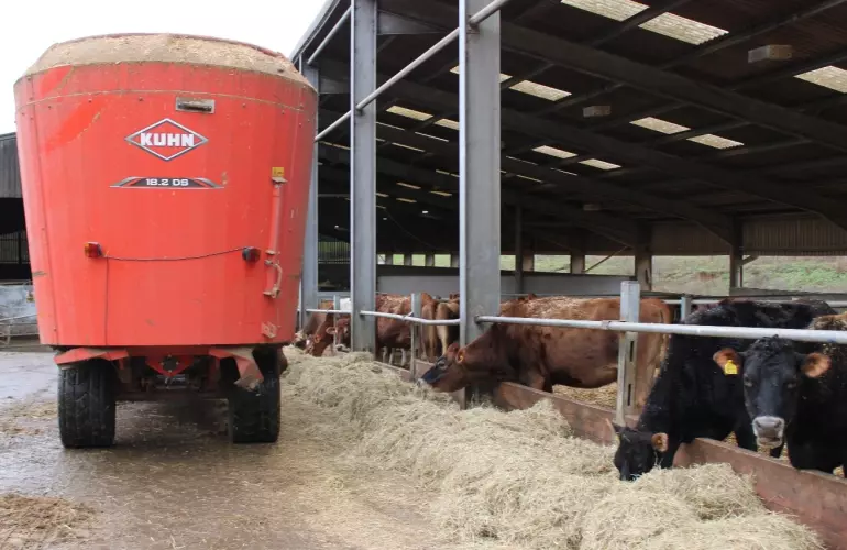profile-plus-redmore-testimonial-feeder-wagon-mixing-3