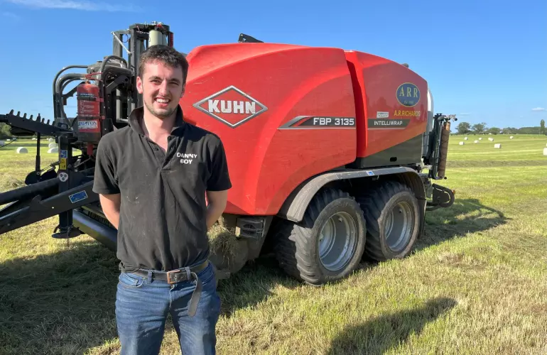 A R Richards FBP 3135