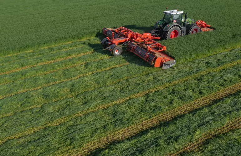 FC 13460 RA Mower working - Aerial Shot