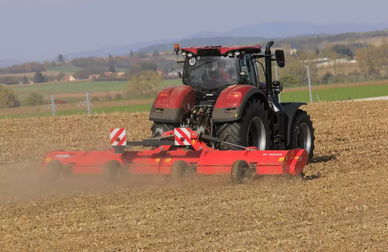 BC 6500 R Crop Shredder on a maize residue shredding job