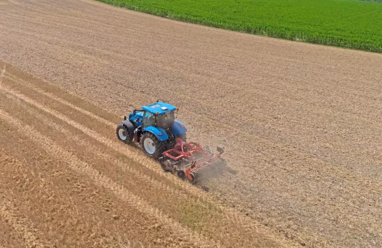 The stubble ploughing advantage