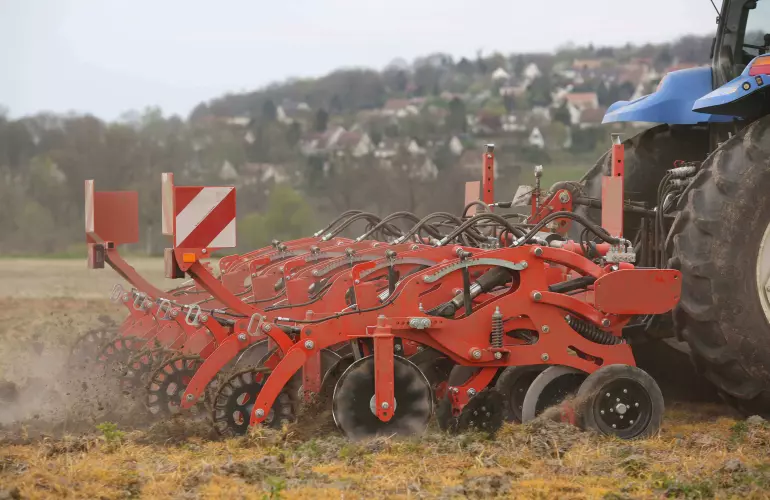 The tool-free settings of the STRIGER 100 ensure working comfort and precision
