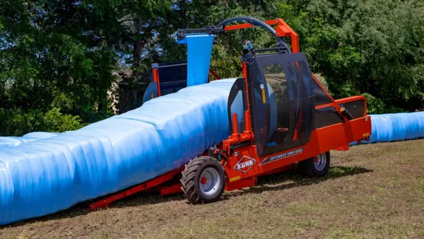 Inline wrap both round and square bales