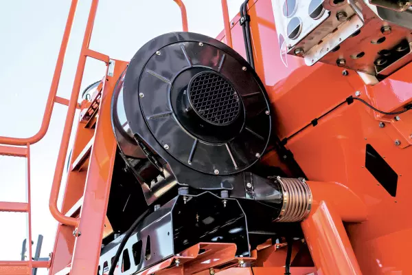 The AERO GT spreader has two high-performance fans for uniform spreading.