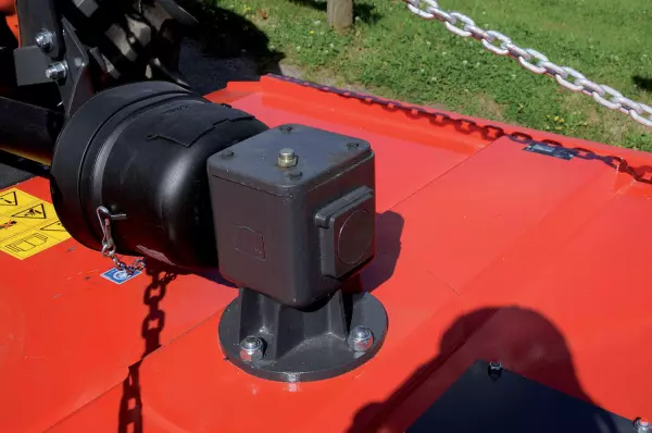 Even the woodiest debris can be shredded with Rotary Toppers