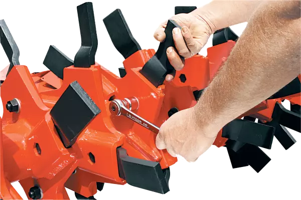 CULTIPLOW EASY-FIT quick-release blade system