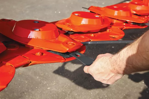 FAST-FIT quick blade replacement system