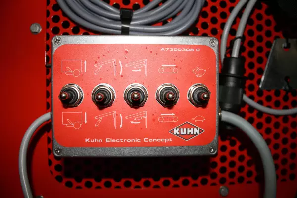 The POLYCROK machines are available with optional electric control for fingertip operation.