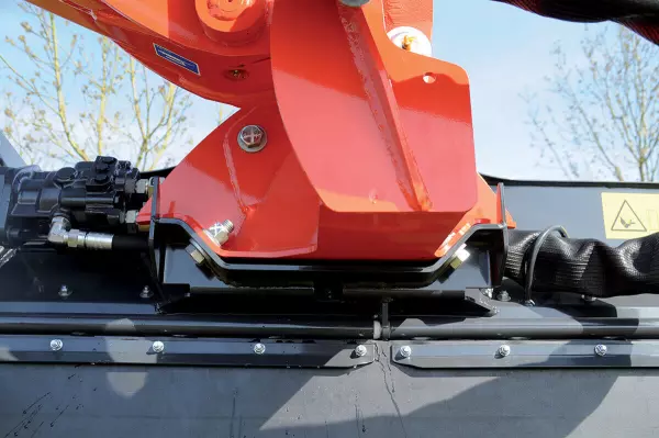 Semi-automatic hitch