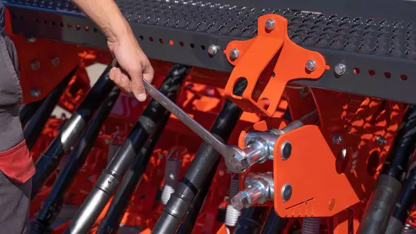 Centralised seeding-depth adjustment