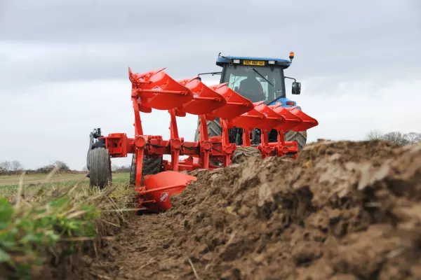 View of the NSH safety device of the VARI-MANAGER plough at work