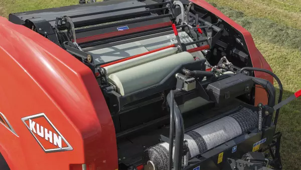 KUHN TWIN-reel film binding optimises silage quality at the lowest costs