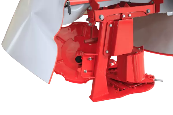 Reinforced outer link between the cutter bar and the frame