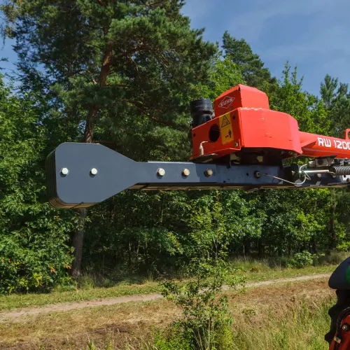 Satellite counterweight