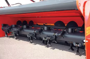 Adaption of the rotor speed to your crop or to the required shredding with the WS 320 BIO field shredder