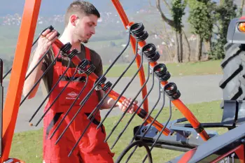 GA 4731: place arms in their ergonomic storage areas effortlessly