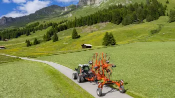 GA 7501 in transport position