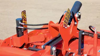 Cross-section view of the KUHN power harrow rotor