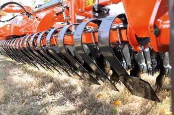 KUHN offers various front attachments for perfect adaptation to working conditions.
