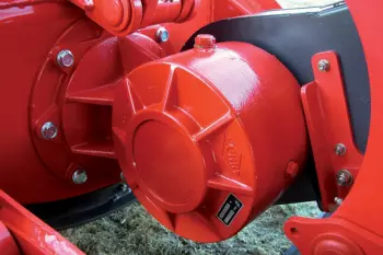 A 120 hp gearbox on the SPRING-LONGER 80 Series Verge Mowers for high working speed