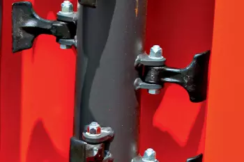 The hammer knives allow easy shredding of grass with the TB 10 series shredders