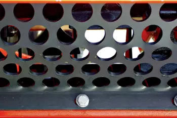 The grid ensures fine and even shredding of TRP shredders