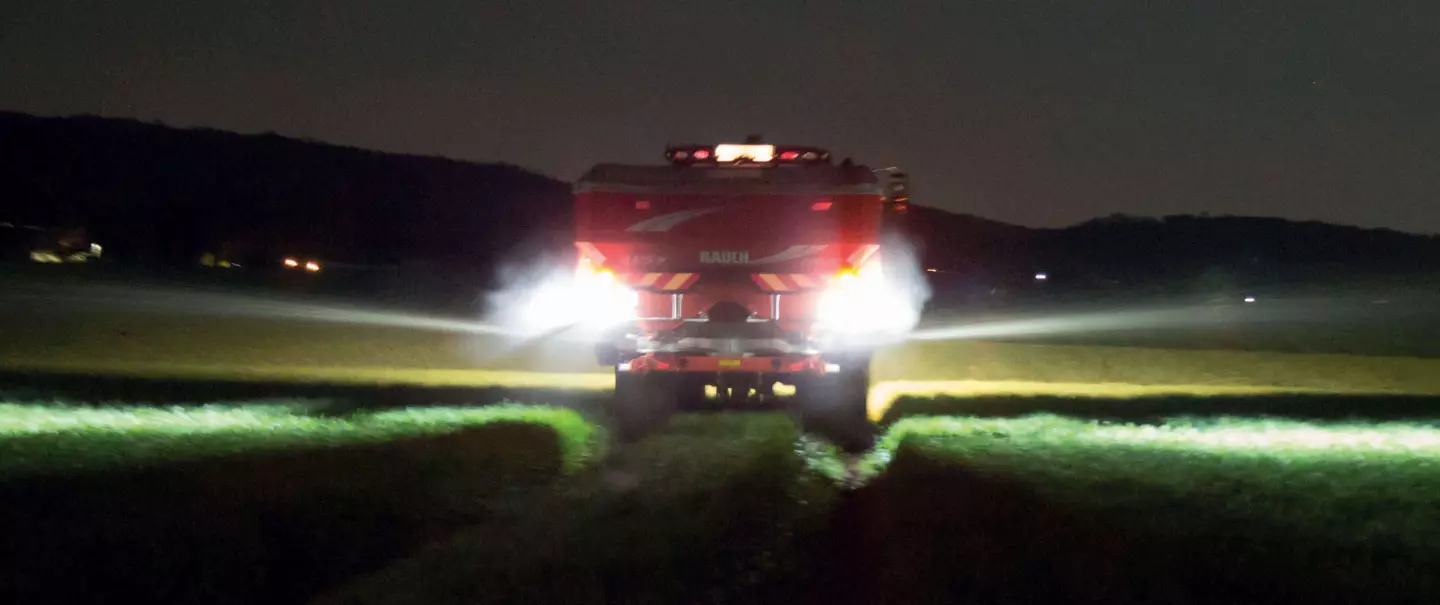 SpreadLight lights up the spread pattern so you can work at night as well as during the day