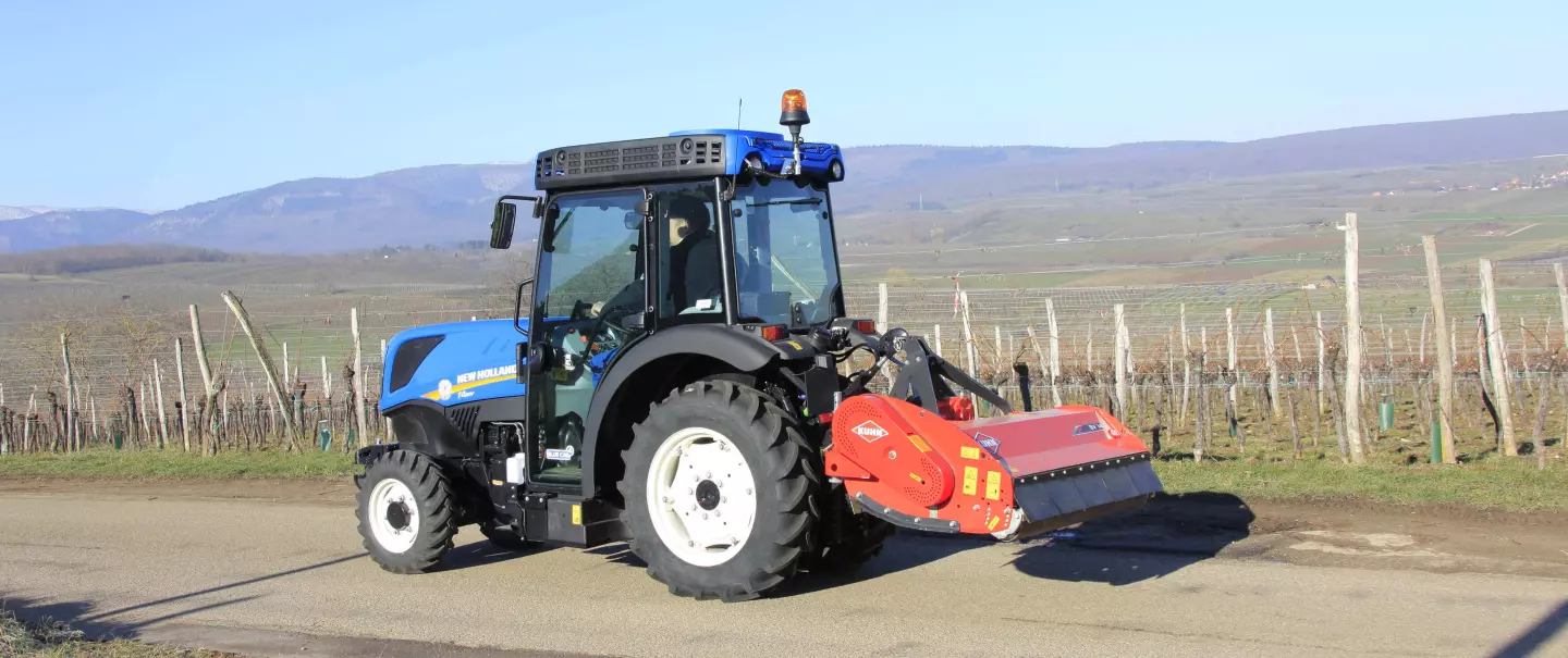 Vineyard shredder BV 14, transport on roads