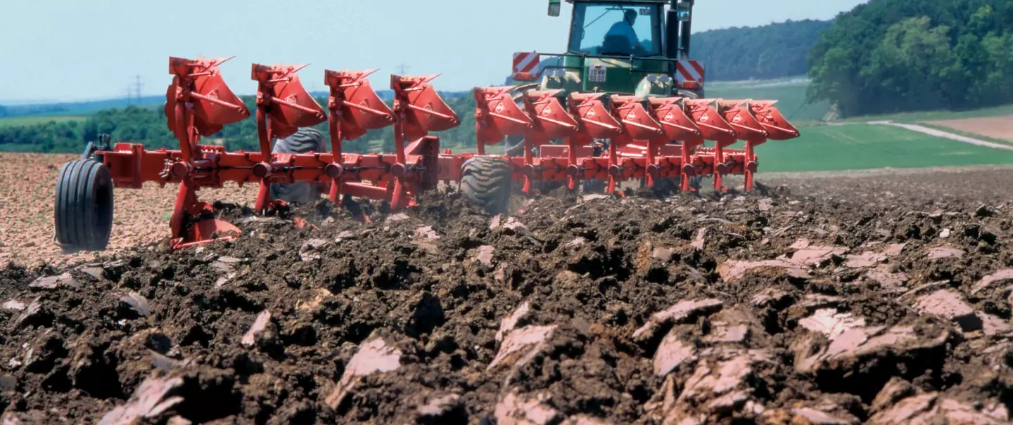 View of the CHALLENGER plough with NSH security device