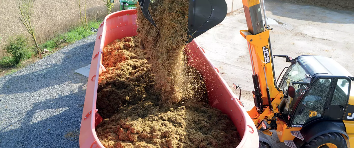 EUROMIX I - 2 auger at work