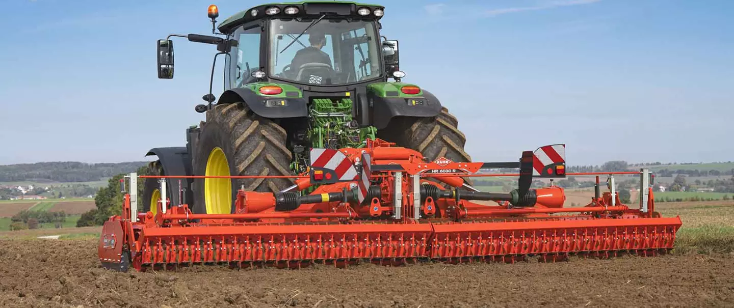 HR 6040 R power harrow at work