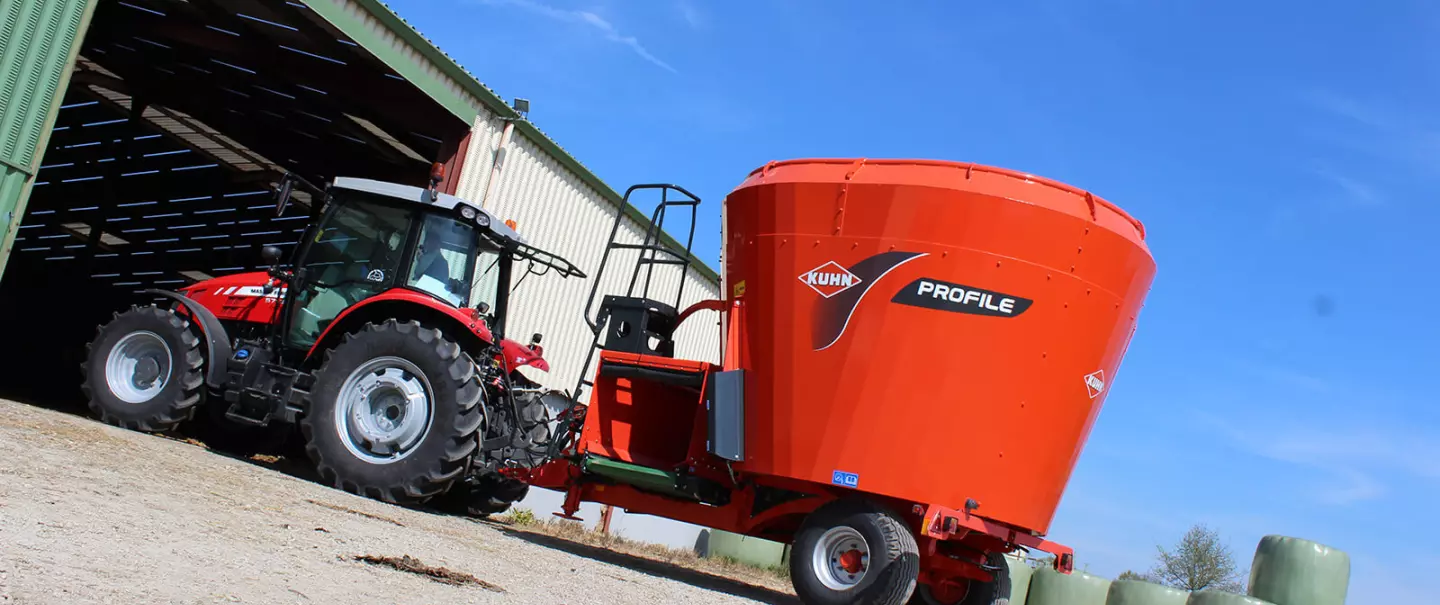 PROFILE 1 CL mixer at work