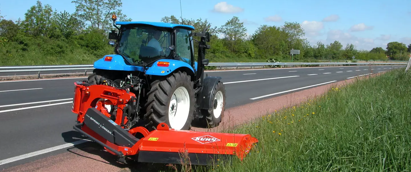 SPRING-LONGER 80 Series Verge Mower at work
