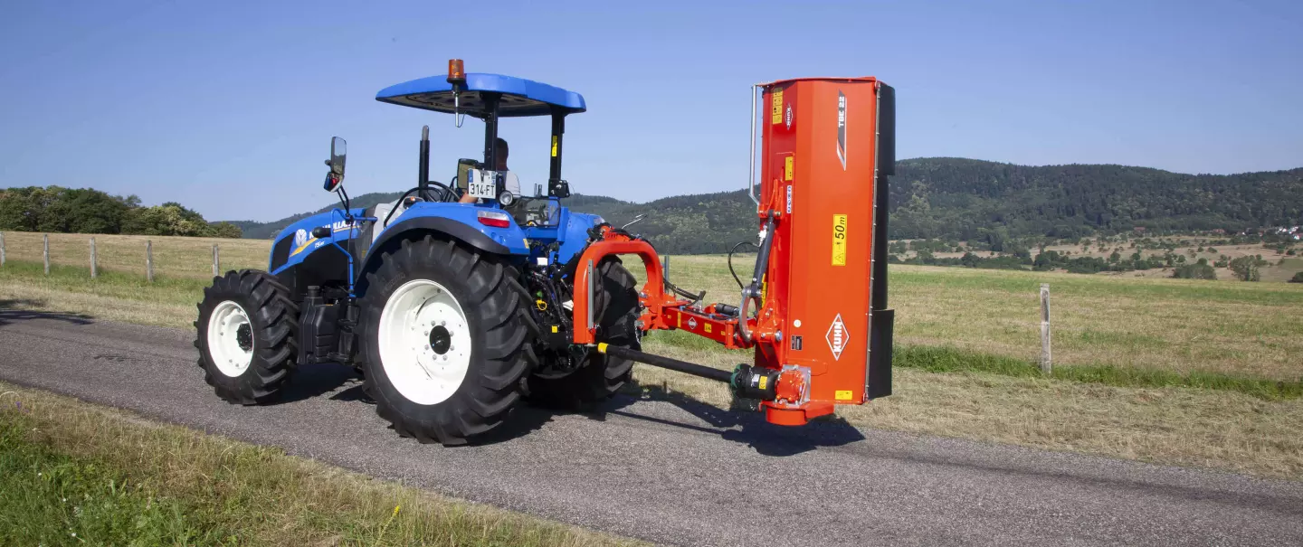 TBE 22 shredder during road transport