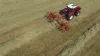 The GA 7631 P works simultaneously with a VB 3290 baler.