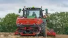 La trémie frontale double cuve TF 2300 C au travail