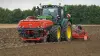 La trémie frontale double cuve TF 2300 C au travail